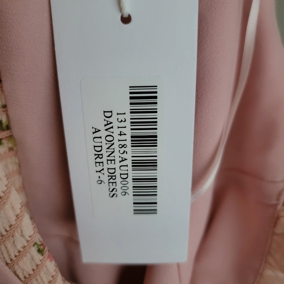 Reformation Davonne Dress in Audrey size 6 NWT - Picture 11 of 11